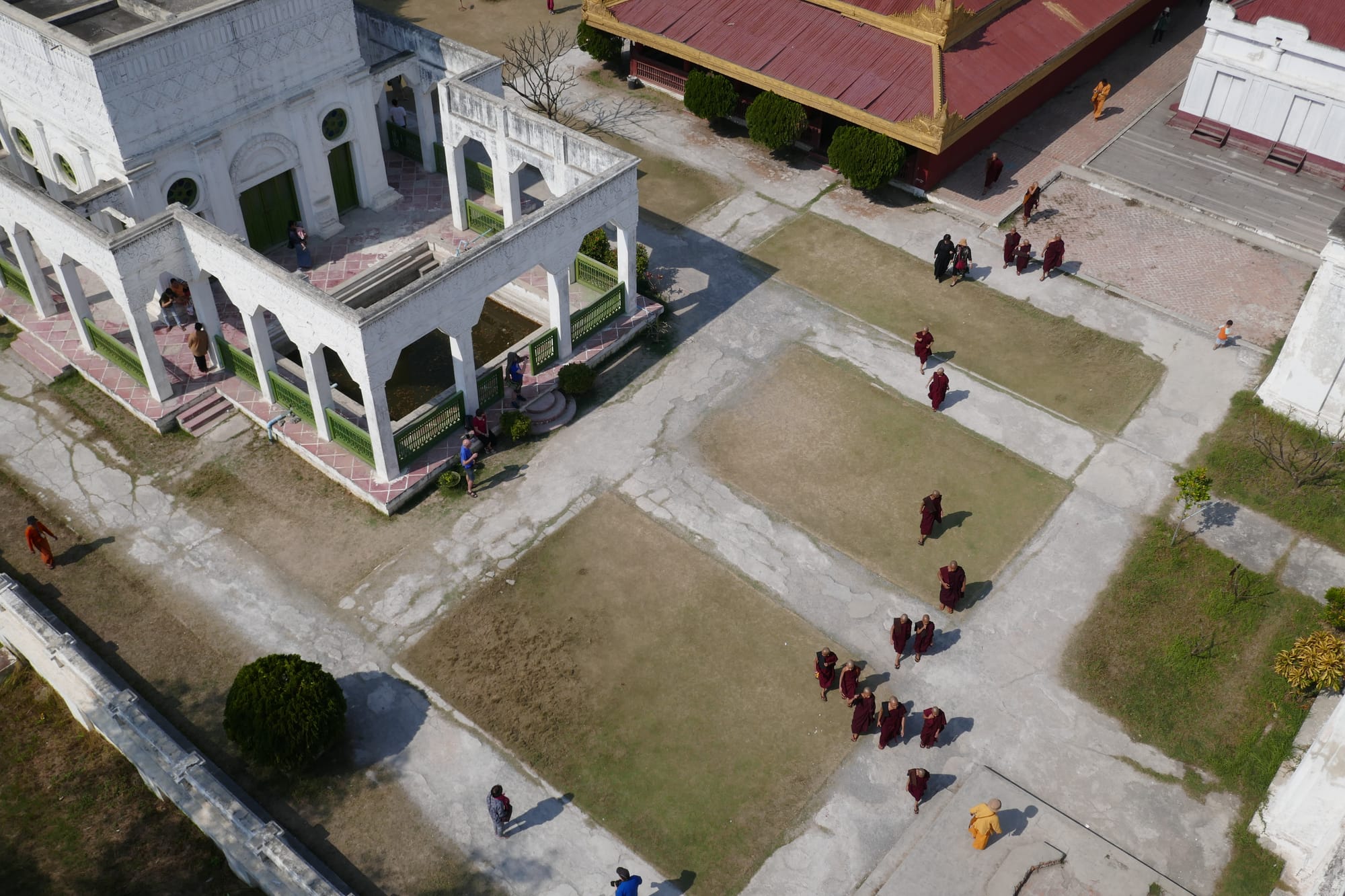 City of elegies: the Mandalay earthquake